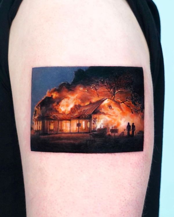 Tatuaggio realistico della caserma dei pompieri di @harry_color