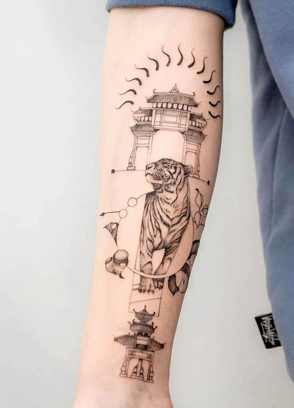 Tatuaggio intricato del bicipite della tigre di @wallerray_tattoo