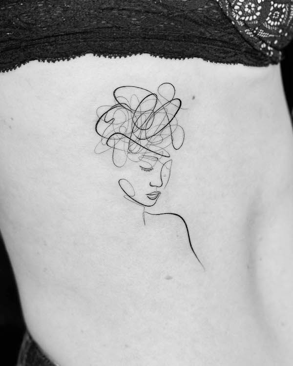 Nebbia cerebrale - tatuaggio di una riga di @phouphou.ink