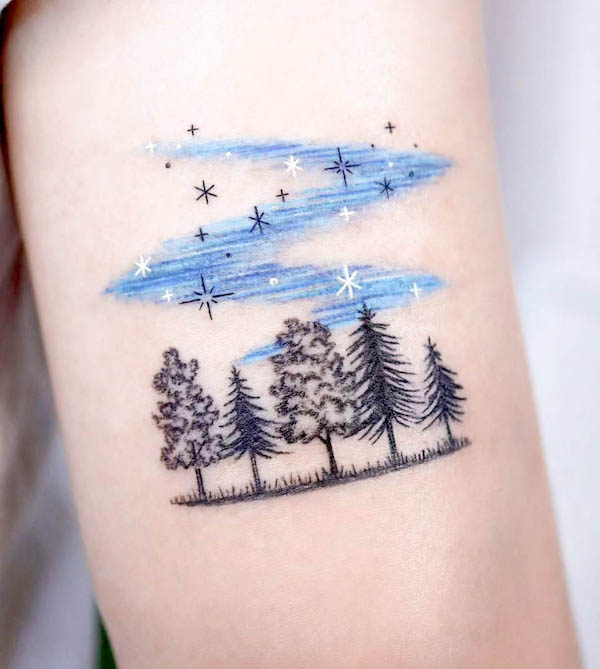 Tatuaggio della foresta magica di @tattooist_namoo