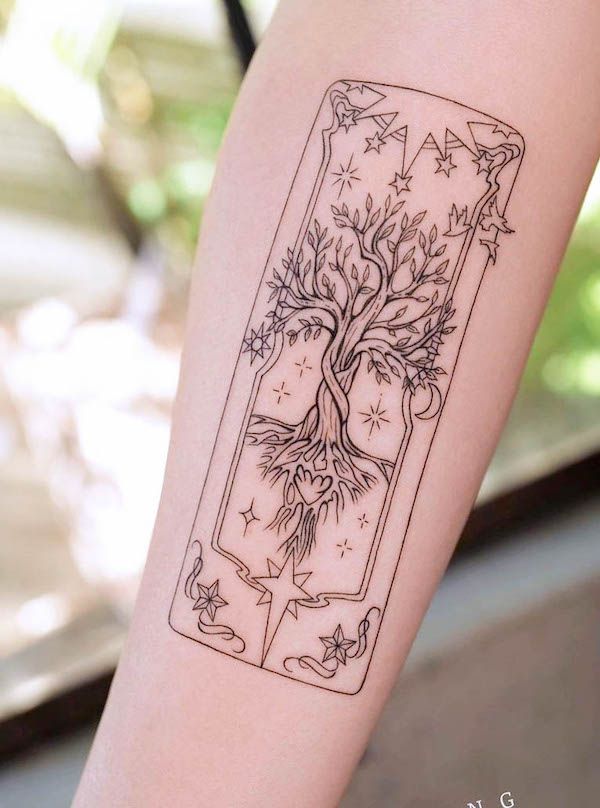 Tatuaggio dell'albero dei tarocchi di @firstjing
