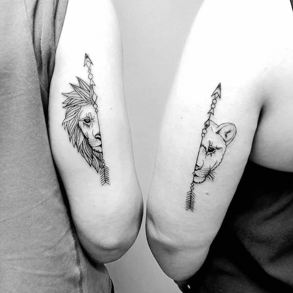 Tatuaggi con frecce di leone abbinate di @henrytattoo.art_