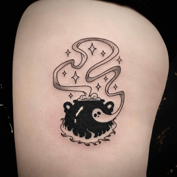 Pozione magica stregata tatuaggio da @midknight.ink