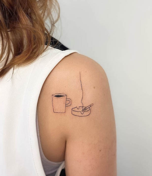Tatuaggio con caffè e sigaretta di @darkarttat2
