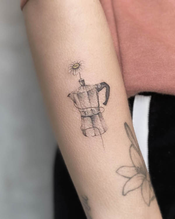 Pentola Moxa con fiore di @tintana.tattoo