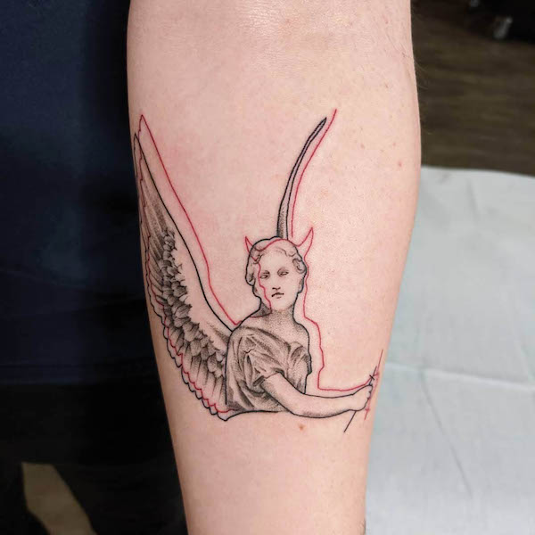 Angelo e demone tatuaggio a linea sottile di @taytonx