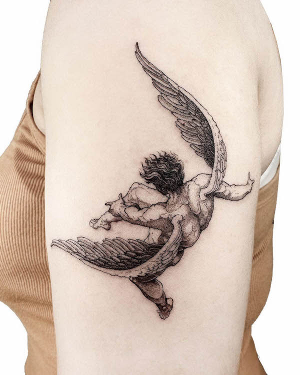 Tatuaggio con manica di angelo caduto di @pobitattoo