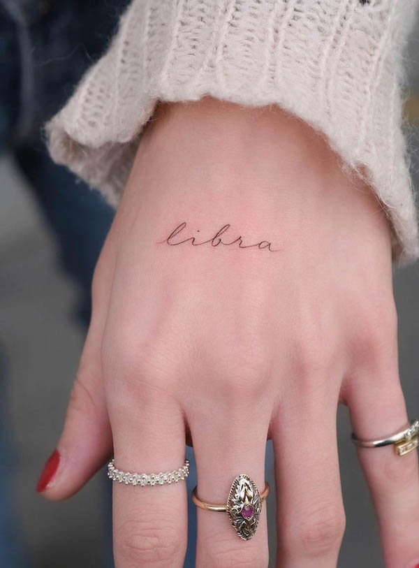 Tatuaggio Libra fine line script di @stefano__mazza