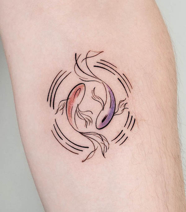 Tatuaggio di pesce koi yin e yang di @heim__tattoo