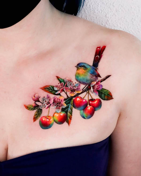 Tatuaggio di uccelli sul petto da @non_lee_ink