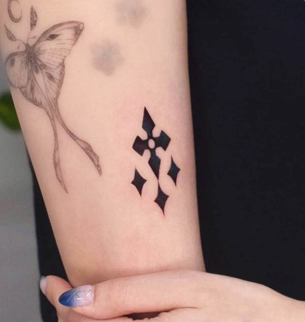 Tatuaggio Black spade di @indio.tattoocrew
