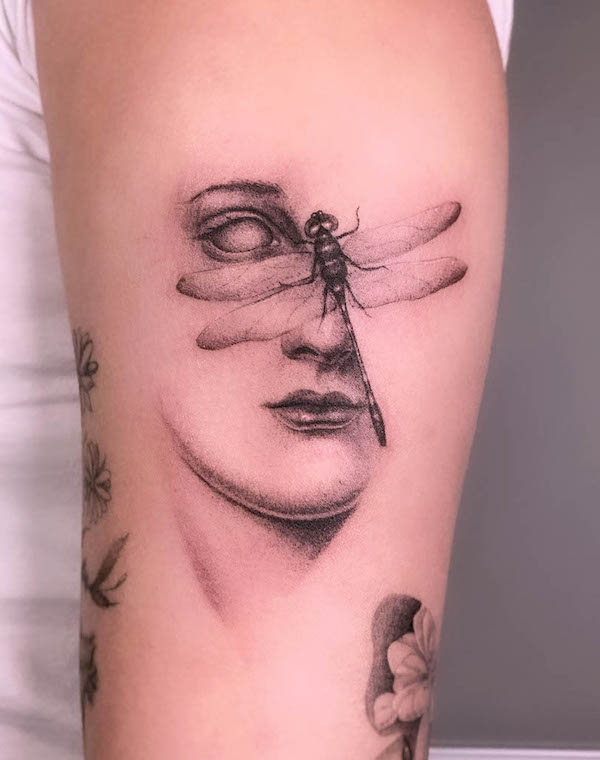 Tatuaggio Conceptional dragonfly di @koksa_tattoo