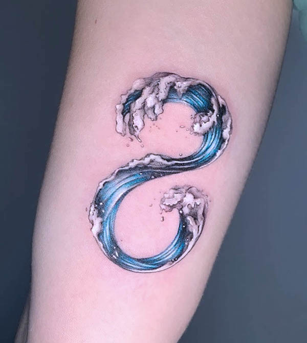 Tatuaggio Infinity waves di @tattooist_suf