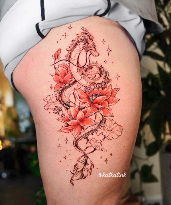 Tatuaggio con drago e loto di @katkatink