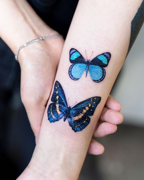Un paio di farfalle tatuate da @pokhy_tattoo