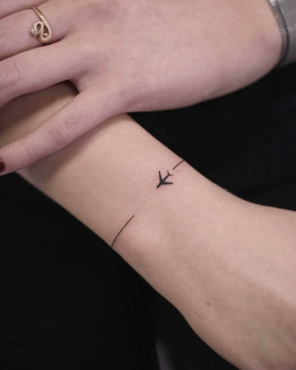 Piccolo aereo di @blueberry_ink