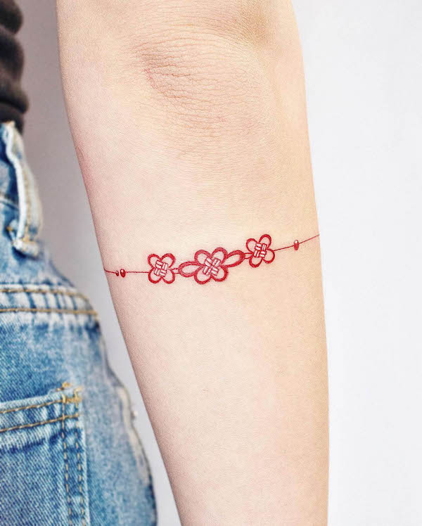 Tatuaggio Norigae tradizionale di @tattooist_arun