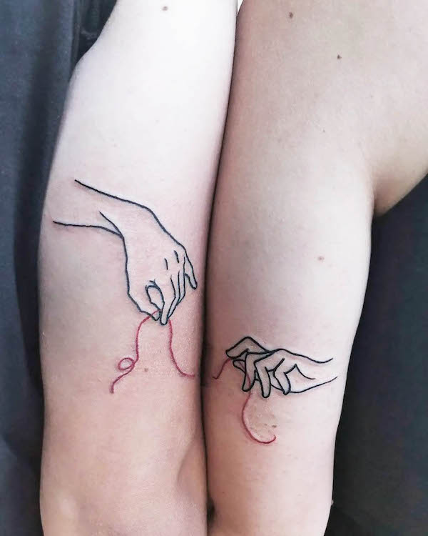 Bellissimi tatuaggi di sorelle da @darkarts.tattoos