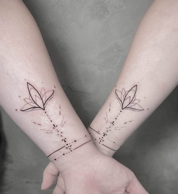 Bellissimi tatuaggi di sorella di @sarah_baukau_tattoo