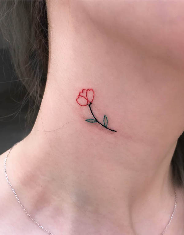 Tatuaggio semplice del collo a forma di rosa da @igloo_shop
