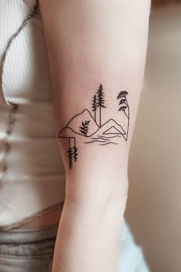 Semplice tatuaggio con vista sulle montagne di @makeamindfullmark