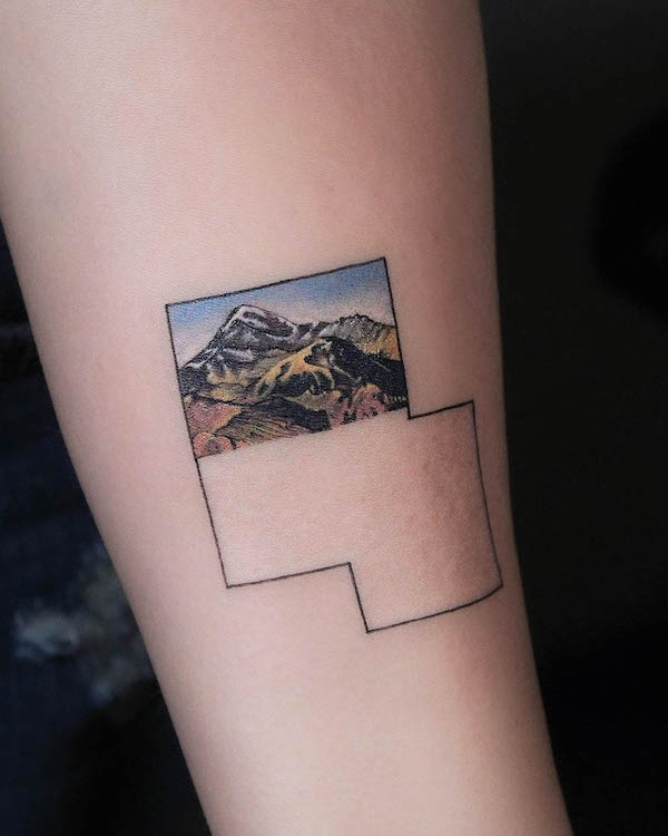 Tatuaggio di montagna Filling the blank di @blocktatt