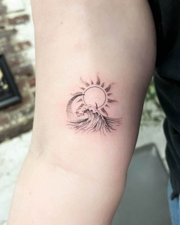 Sole e luna e onde semplici di @nizzy.bop