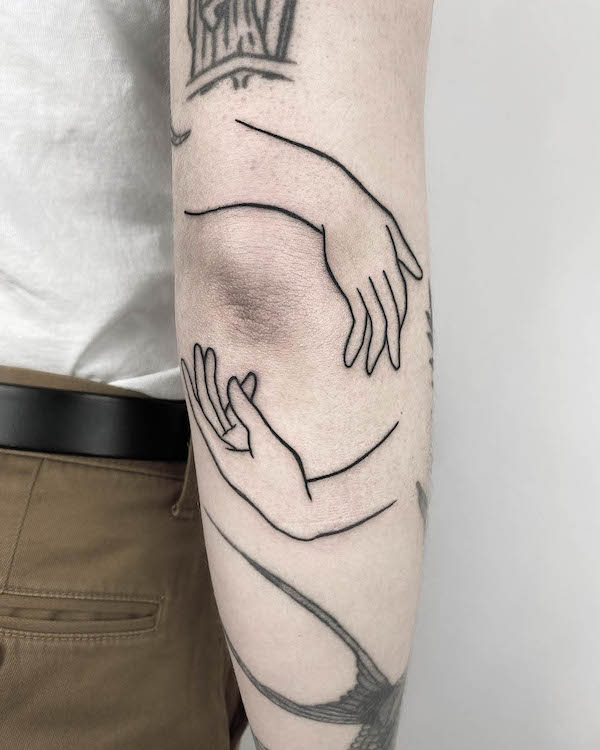 Abbracci di @sophieleetattoo