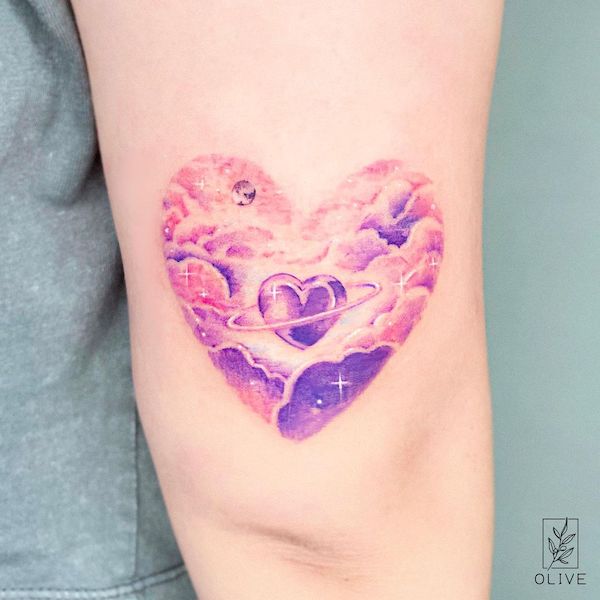 Tatuaggio con cuore di @tattoo_olive_u