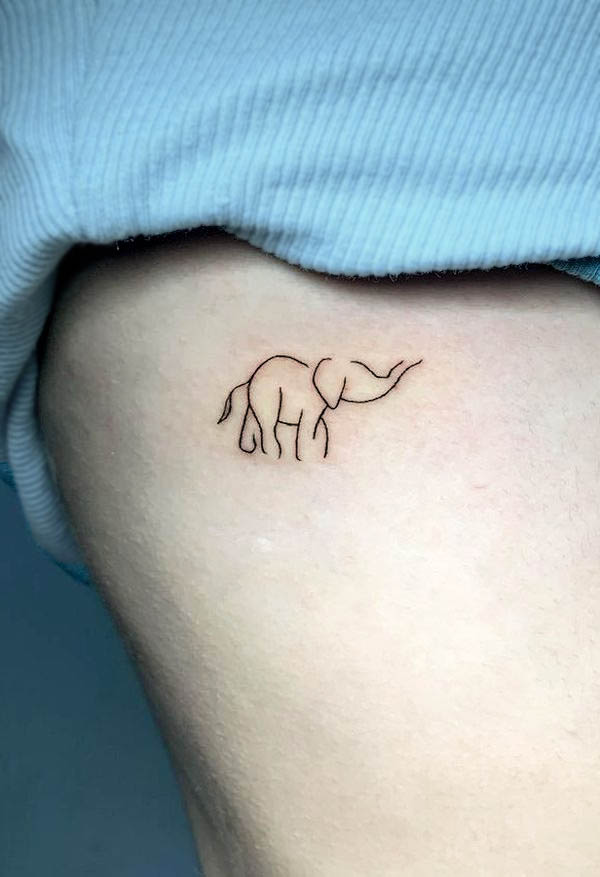 Tatuaggio semplice di costole di elefante da @dado_ink93