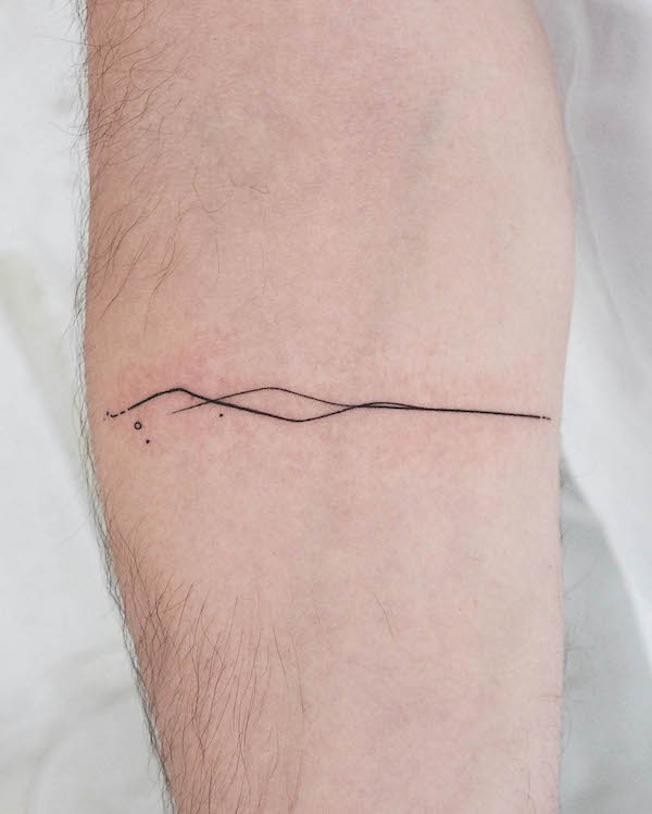 Semplice tatuaggio a superficie d'acqua di @yoursohn
