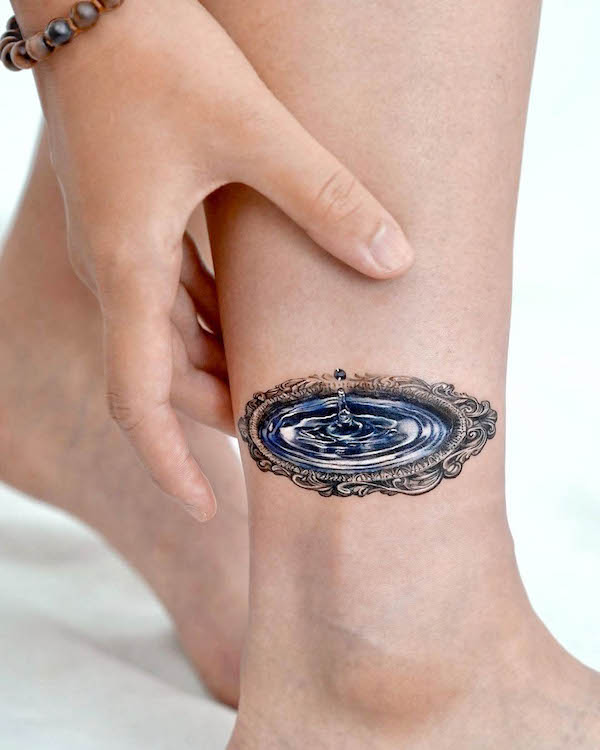 Specchio d'acqua fantasia tatuaggio da @stuffie.ink