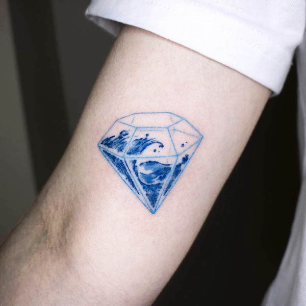 Onde in diamante di @tattooist_blue