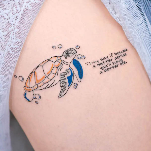 Tartaruga marina citazione tatuaggio da @yoy__tattoo