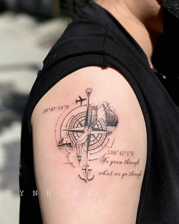 Bussola nautica tatuaggio da @quynh.ink