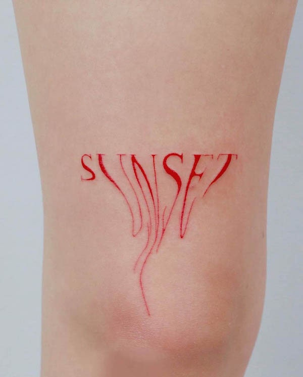 Tatuaggio rosso Sunset vibes di @modoink_gary