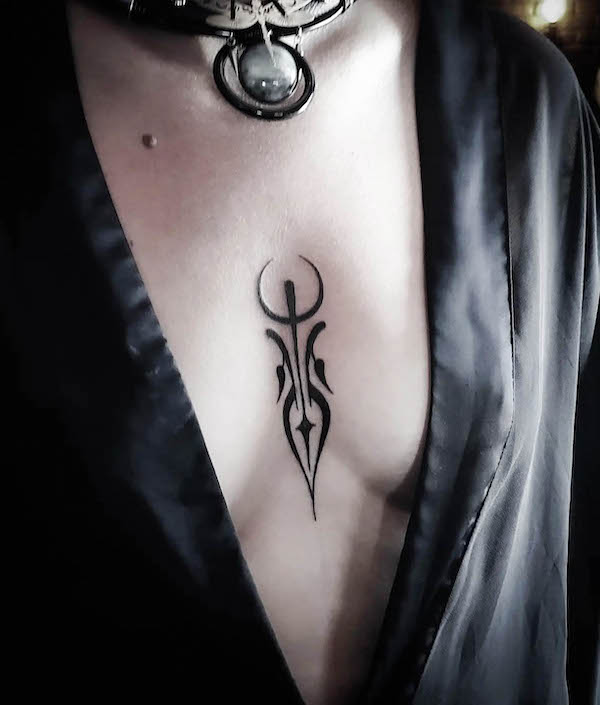 Tatuaggio con ornamento nero di @missvoodooo