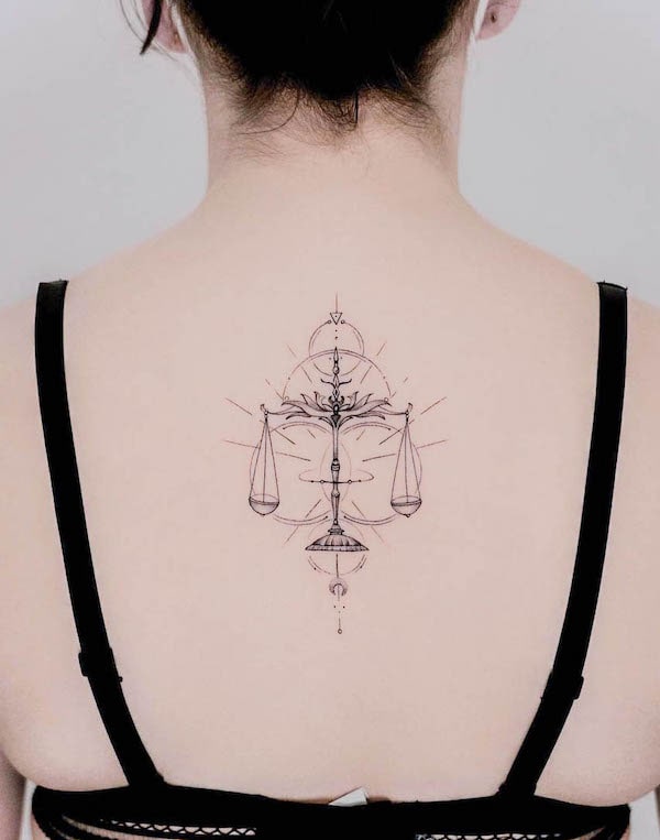 Tatuaggio della bilancia per la Bilancia da @jk.tattoo