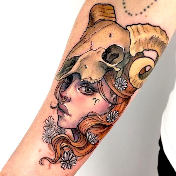 Tatuaggio per braccio per l'Ariete di @inkinsomnia