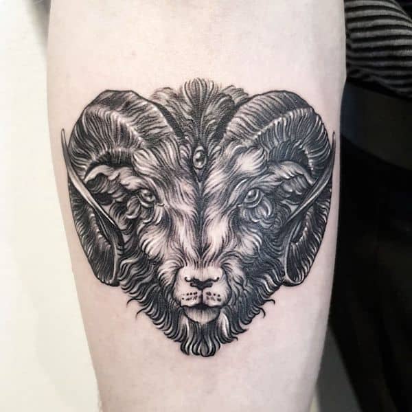 Un dettagliato tatuaggio ariete di @sharkling - Tatuaggi unici ariete per l'Ariete