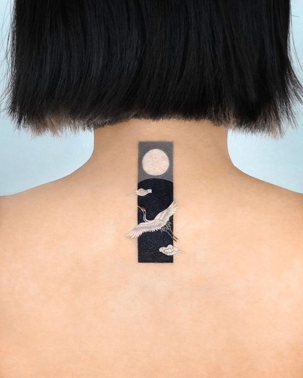 Tatuaggio di paesaggio orientale sulla nuca di @tattooist_eq