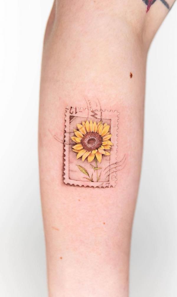 Tatuaggi di stelle sul braccio di @amylowdontattoo