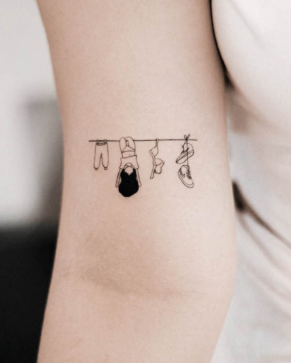 Tatuaggio del braccio carino per le ragazze da @nhi.ink