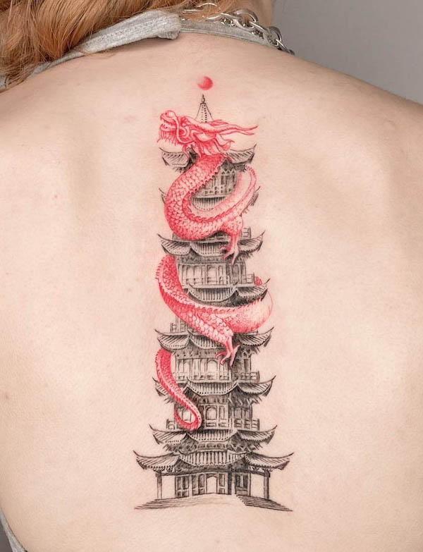 Tatuaggio con drago e tempio di @lemontreeink