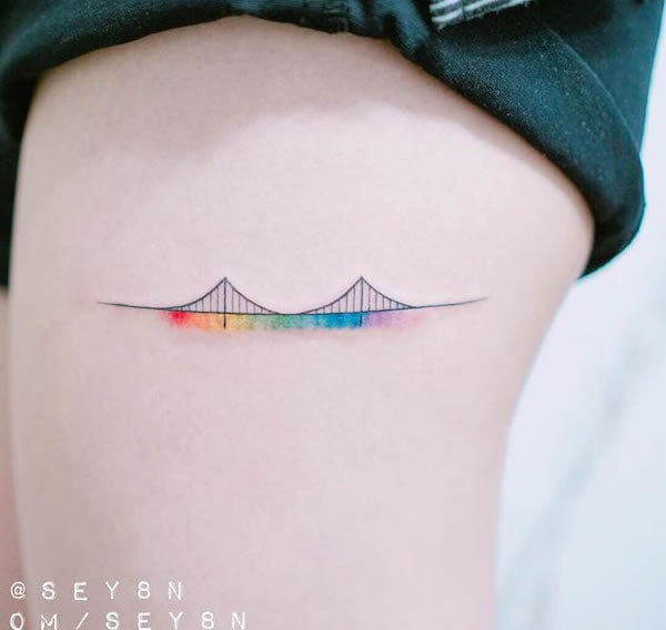 Tatuaggio ponte arcobaleno di @sey8n