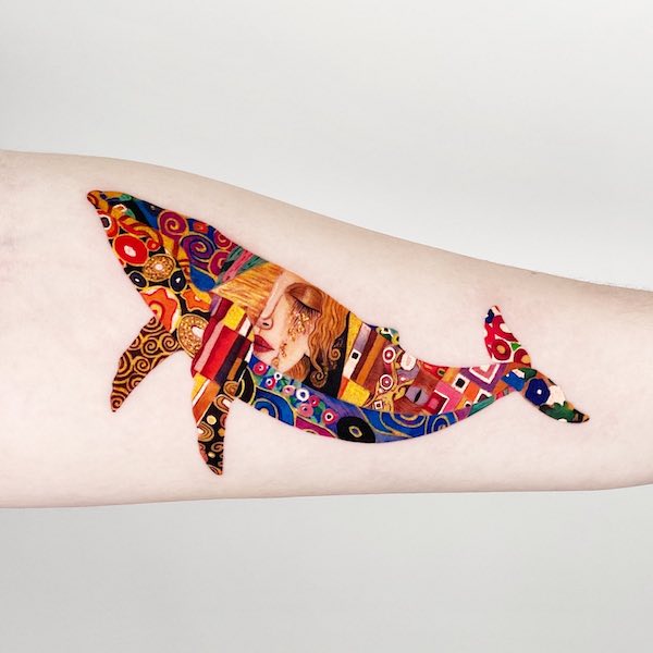 La balena di Klimt tatuata da @jooa_tattoo