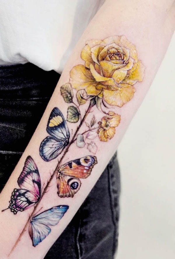 Il fiore di Dalì tatuato da @tatuatore_banul