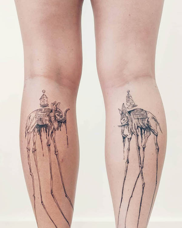 Tatuaggi di Elefanti di Dalis abbinati ai polpacci di @katkatink