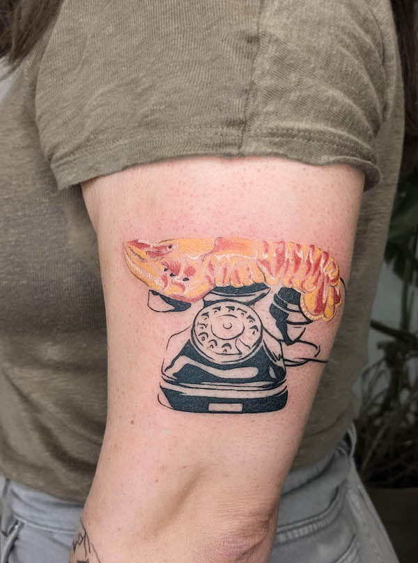 Tatuaggio di Lobster Telephone Dali di @georgia.porkchop