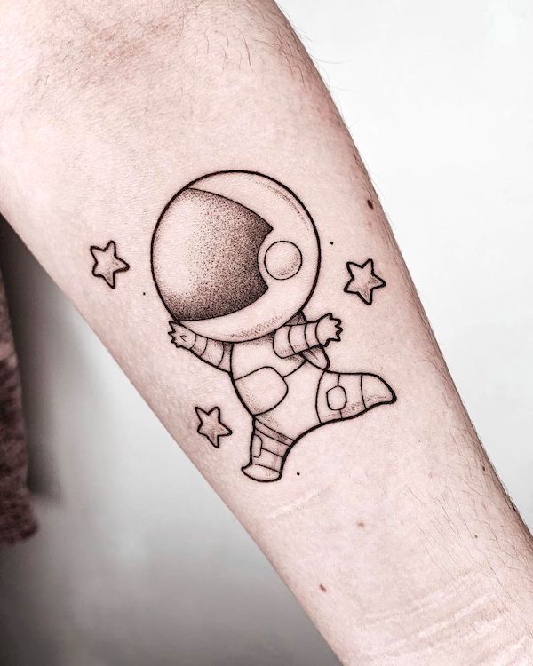Reaching for the stars_ simpatico tatuaggio di astronauta di @sinergia_tattoo_studio